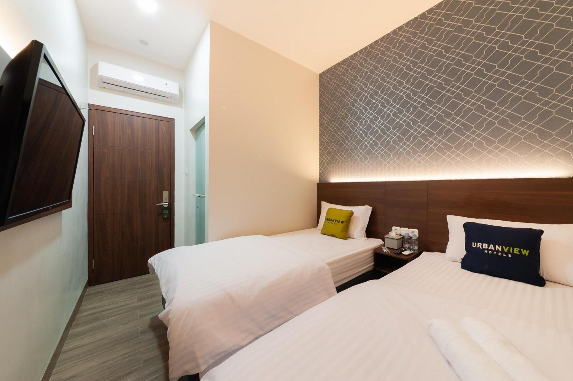 Urbanview Hotel Cengkareng Jakarta By Reddoorz ภายนอก รูปภาพ